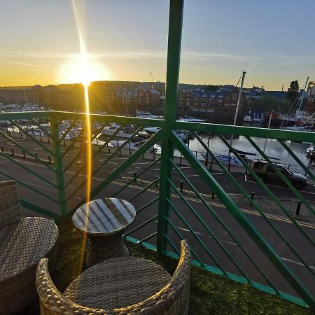 Apartment By The Beach Swansea Extérieur photo