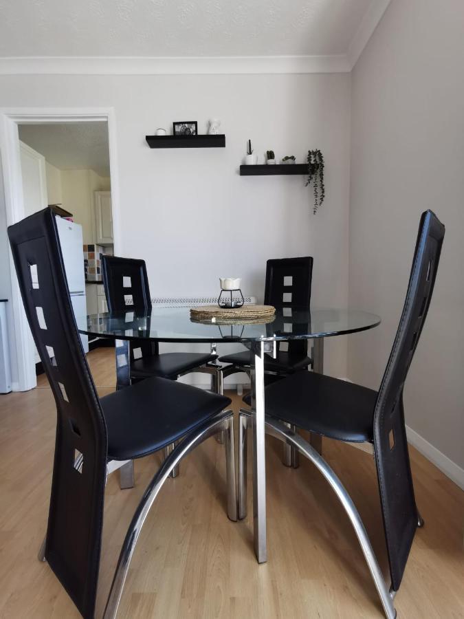 Apartment By The Beach Swansea Extérieur photo